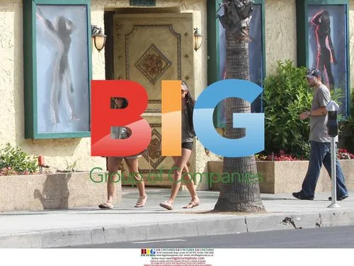Ashley Cole's Friends Strolling in LA