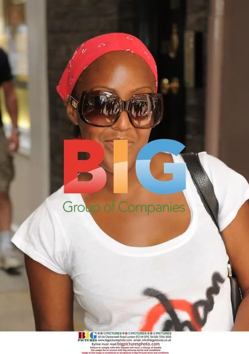 Nardis Beach gifting event, Angelica Bell