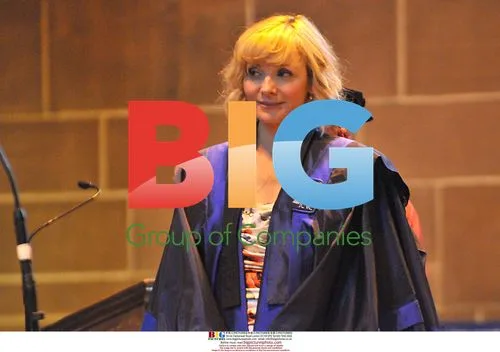 Kim Cattrall receives honorary degree