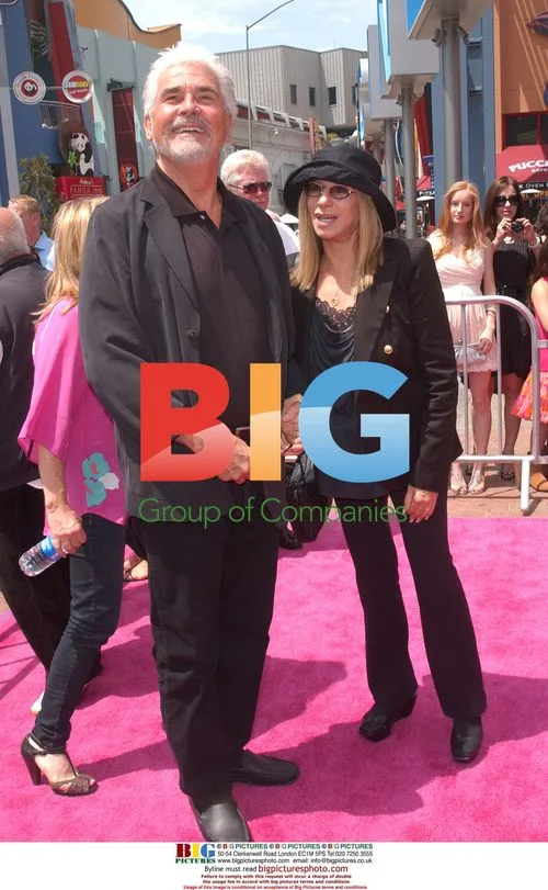 James Brolin, Barbra Streisand at Standing Ovation Premiere