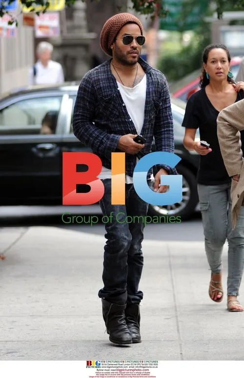 Lenny Kravitz Walking in NYC