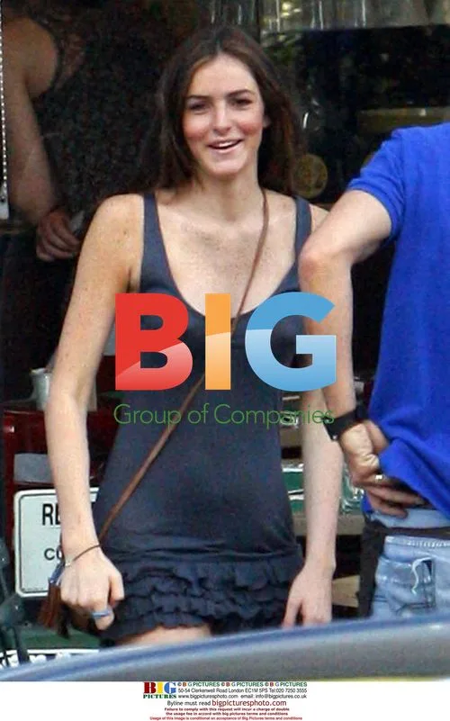 Ali Lohan Dines Before Sister's Jail Surrender