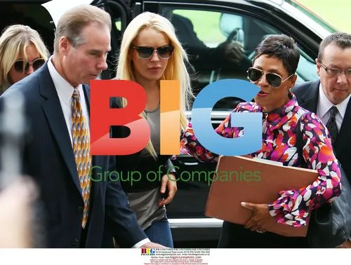 Lindsay Lohan Arrives to Jail