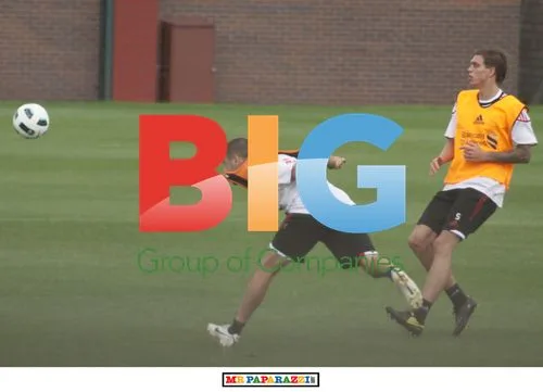 Joe Cole Trains with Liverpool