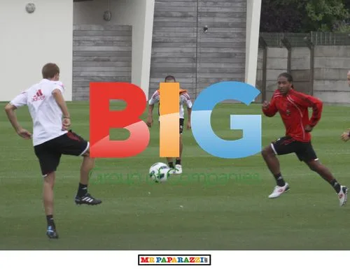 Joe Cole Trains with Liverpool Team
