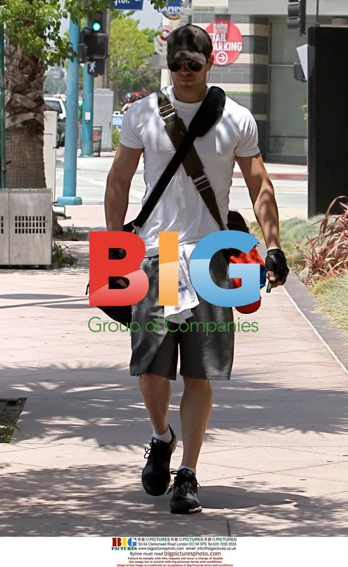Kellan Lutz Leaving LA Gym