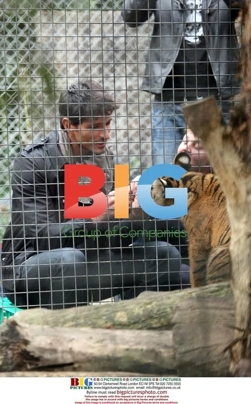 Kylie Minogue Visits Melbourne Zoo