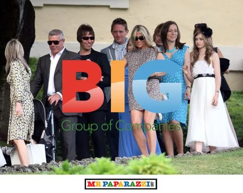 Liam Gallagher, Nicole Appleton, and More Chill in Italy
