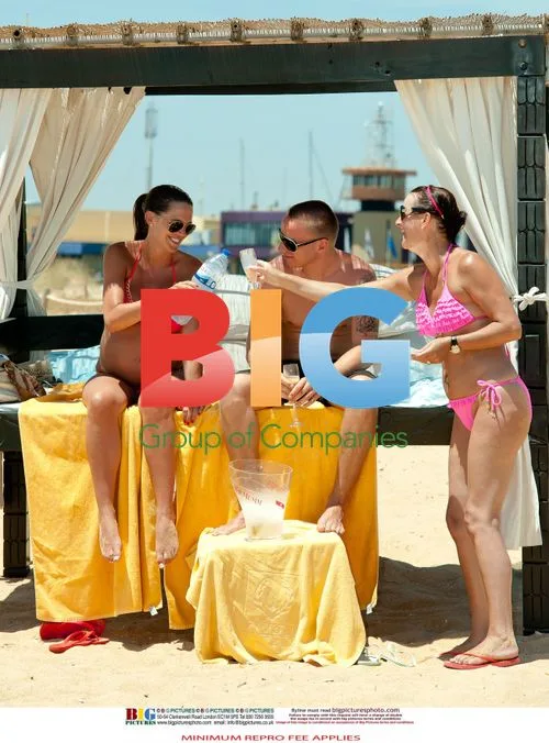 Pregnant model Danielle Lloyd on Portugal vacation
