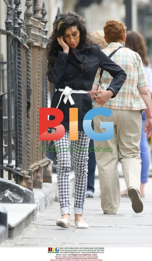Amy Winehouse Spotted Shopping in London