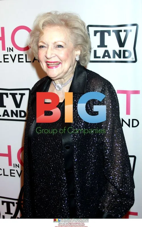 Betty White at 'Hot In Cleveland' Premiere