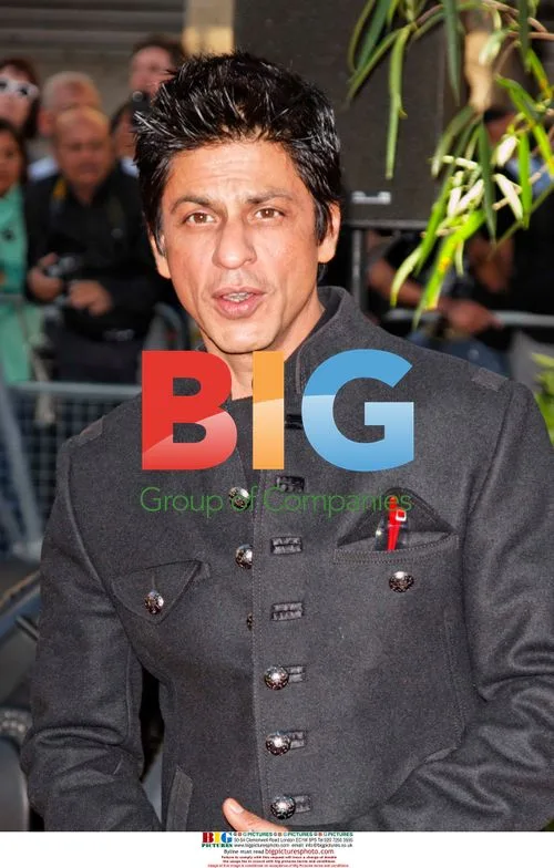 Shahrukh Khan at Raavan Premiere