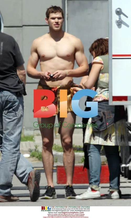 Kellan Lutz as Poseidon on Immortals set