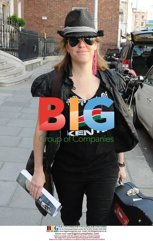 Cerys Matthews Leaves Dublin Hotel