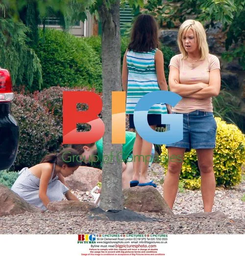 Kate Gosselin with Kids on Memorial Day