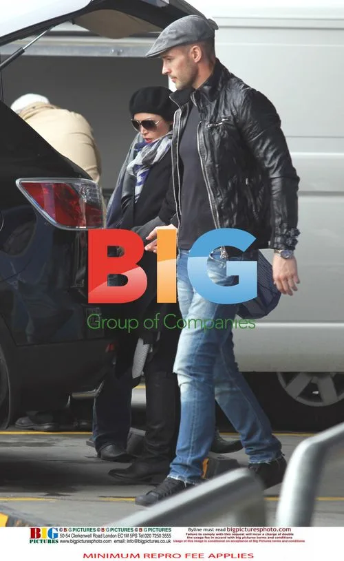 Dannii Minogue Shopping with Kris Smith