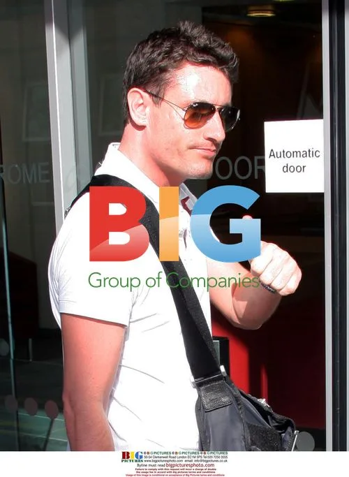 Dean Gaffney at Calendar Girls event