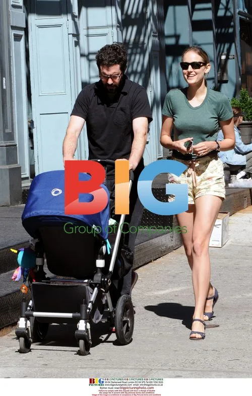 Leelee Sobieski and family take stroll in NYC