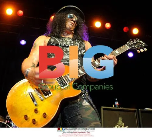 Slash performs in Dublin
