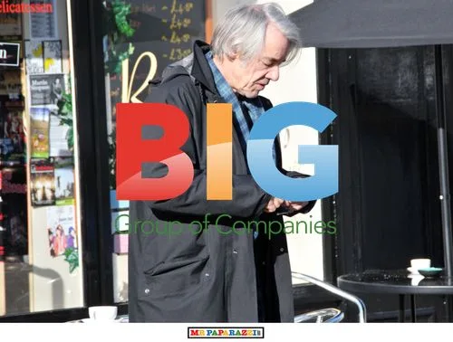 Roger Lloyd Pack on 'Only Fools & Horses' Set