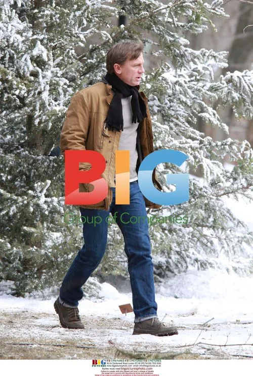 Daniel Craig on 'Dream House' set