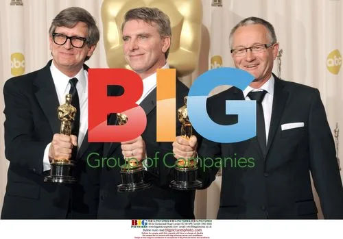 Avatar Art Directors with Oscars