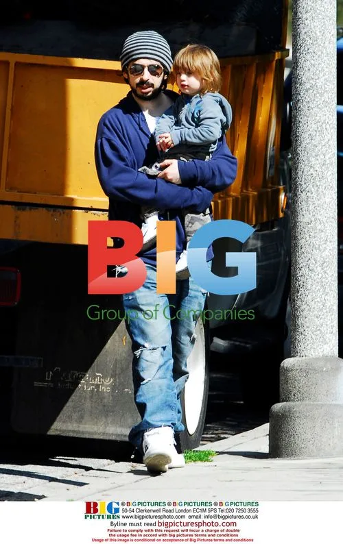 Jordan Bratman and son Max at park