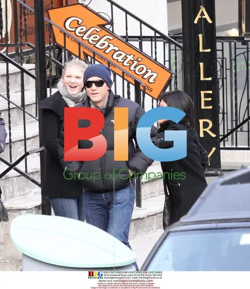 Daniel Craig Window Shopping and Smoking Cigar