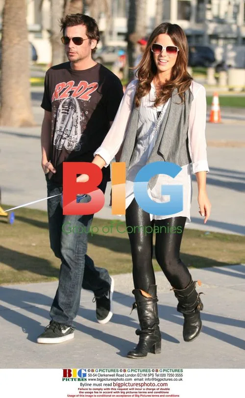 Kate Beckinsale and Family at Venice Beach