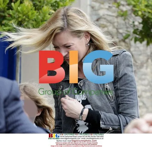 Kate Moss and Jamie Hince Lunch with Friends