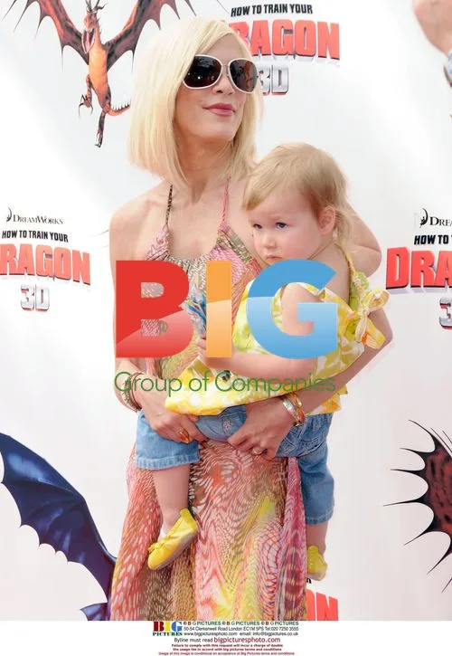 Tori Spelling and Daughter at \"How to Train Your Dragon\" Premiere
