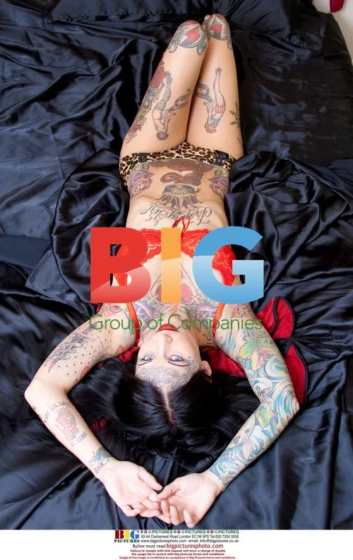 Michelle Bombshell MeGee Photoshoot