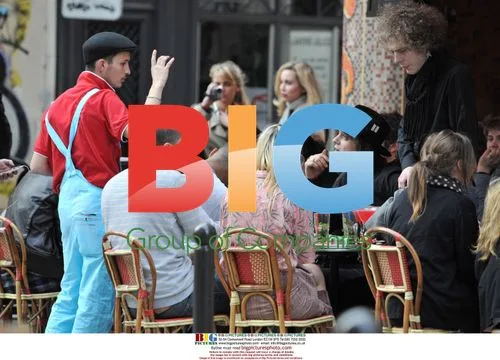 Pete Doherty Drinks in Paris