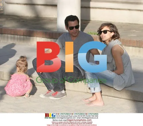 Jessica Alba with family