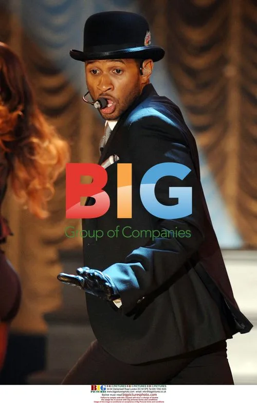Usher performs on 'Good Morning America'