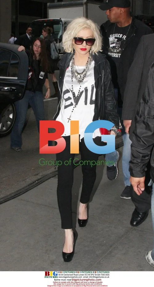 Christina Aguilera Leaves SoHo Hotel