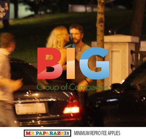 Gerard Butler Spotted With Mystery Blonde