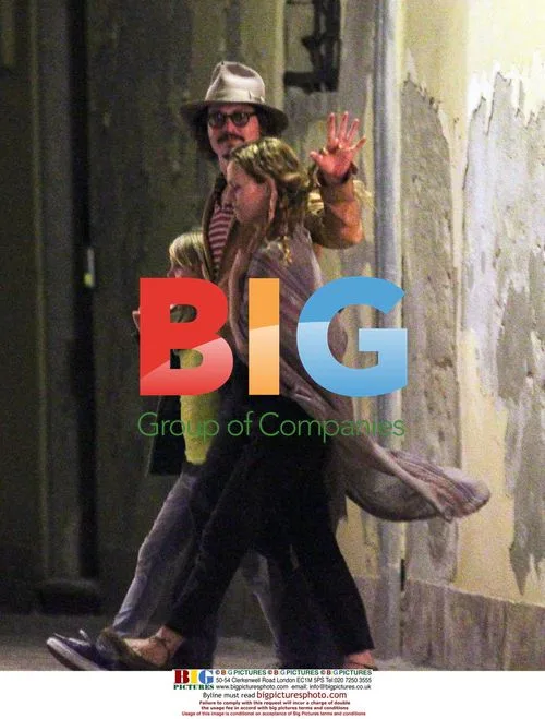 Johnny Depp Family Walk in Venice