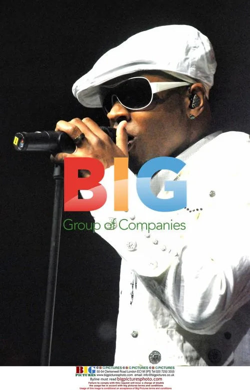Mint Condition Perform at Southport Weekender