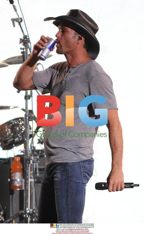 Tim McGraw Performs at the Cruzan Amphitheatre