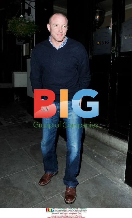 Guy Ritchie Leaves Punchbowl Pub