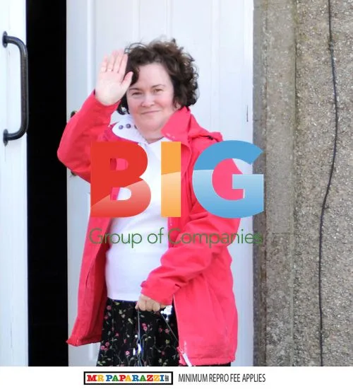 Susan Boyle Arrives at Shopping Centre