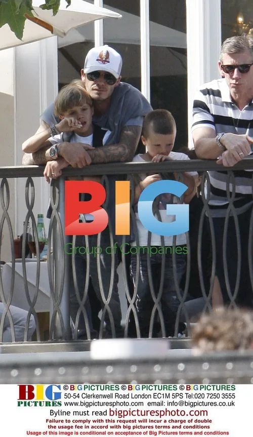 Beckham Family at Jonas Brothers Concert