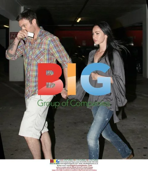 Megan Fox Leaves Theater