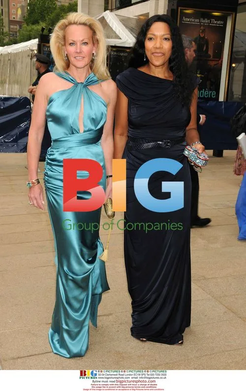 Muffie Potter Aston and Grace Hightower at 2010 Ballet Gala