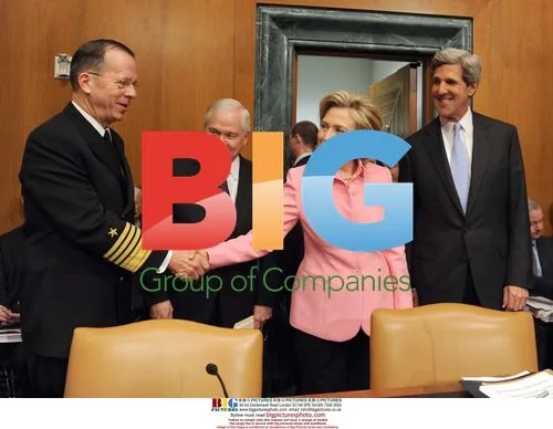 Hillary Clinton and Gen. Mullen at Senate Hearing