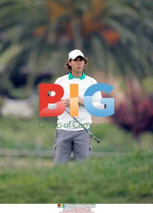 Rafa Nadal plays golf with girlfriend Xisca