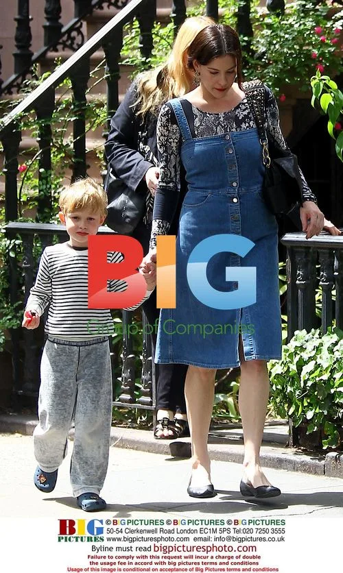 Liv Tyler Leaving House with Son Milo