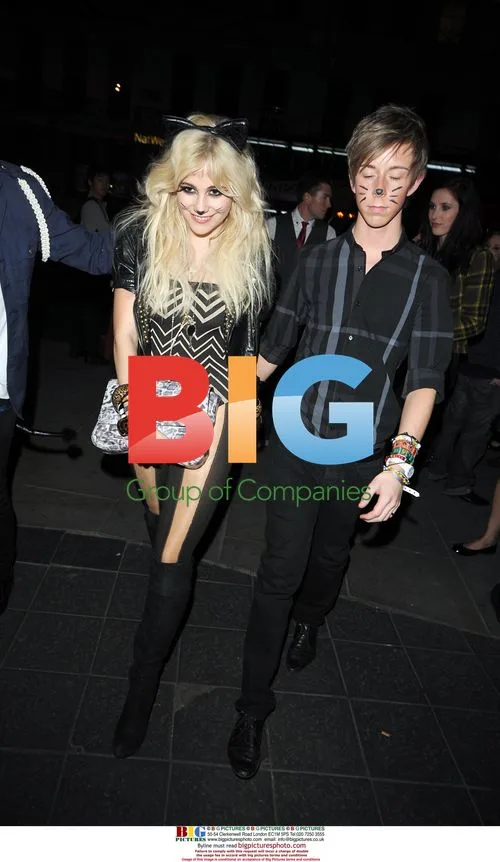 Pixie Lott Celebrates Tour End with Cat-Themed Party