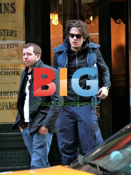 John Mayer Leaves Balthazar Restaurant